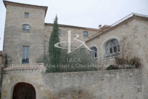 château du XVème au cœur d’un village Ardéchois