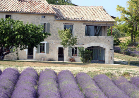 Grand Mas dans une nature préservée…