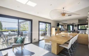 Remarquable demeure contemporaine avec design moderne